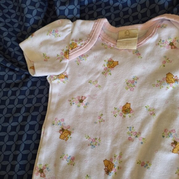 winnie the pooh onesie 6-9 months - Picture 4 of 6